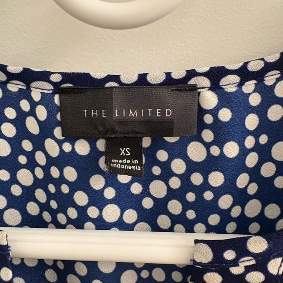 Short Sleeve The Limited Blue and White Blouse Size Extra Small - Picture 2 of 9
